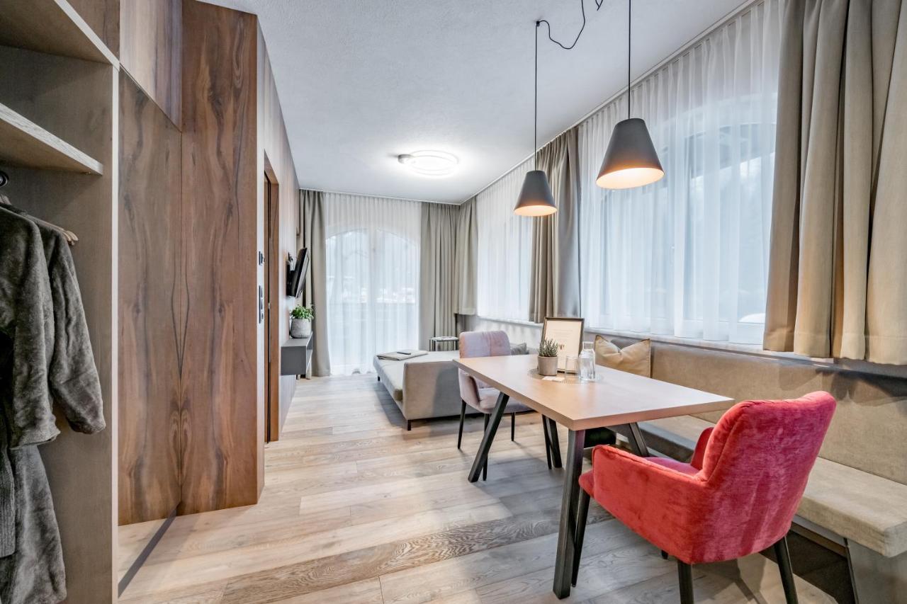 Appartements Perberschlager Oetz Bagian luar foto