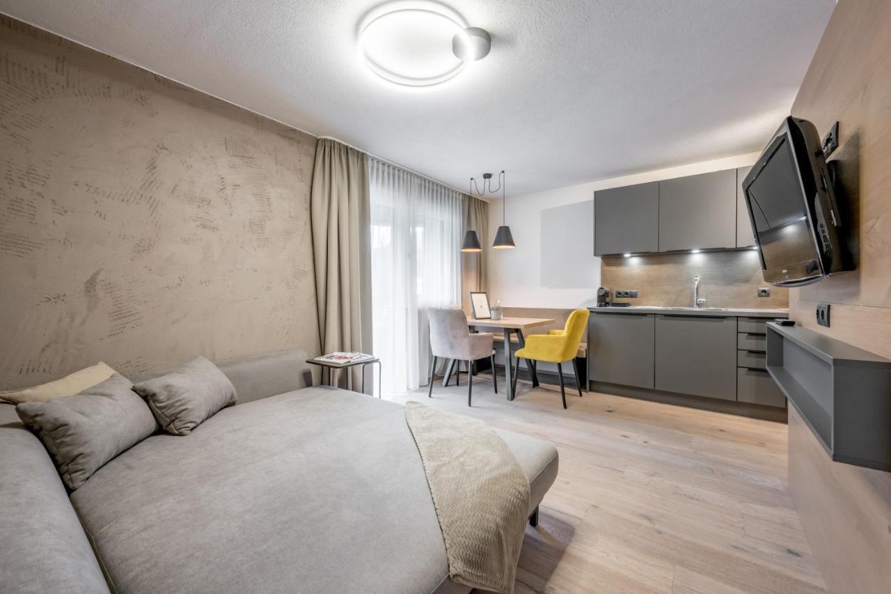 Appartements Perberschlager Oetz Bagian luar foto